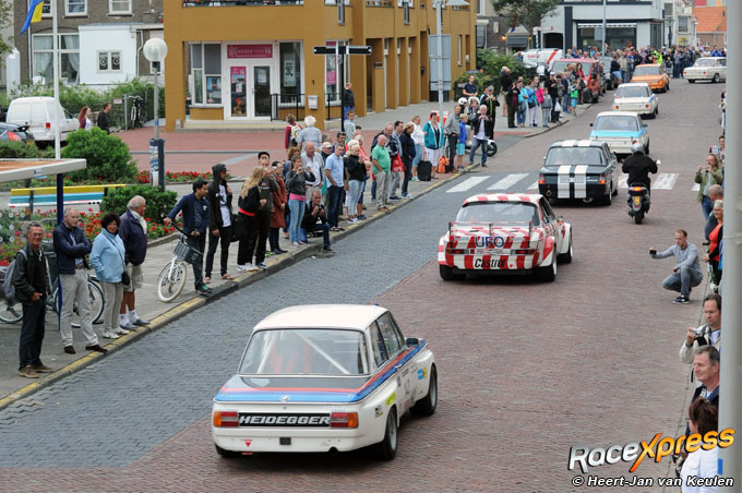 Parade door Zandvoort